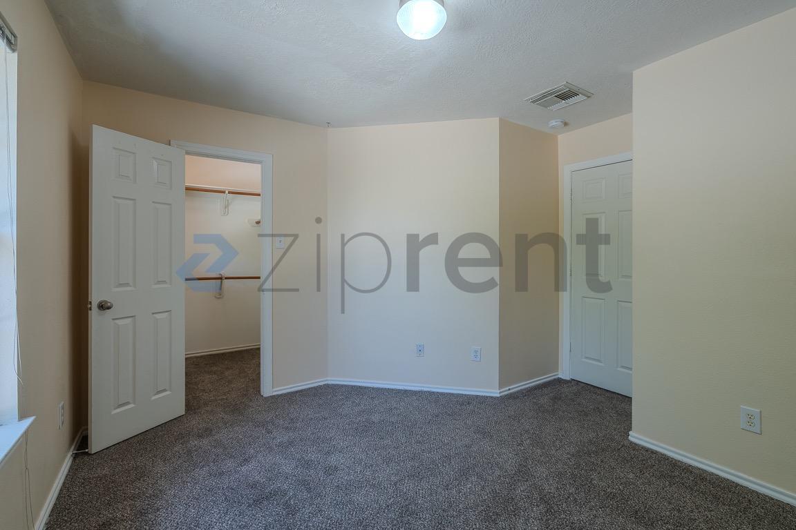 Building Photo - 12418 Narcissus View Trail