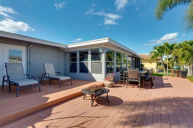 Building Photo - 4165 13th Ln NE