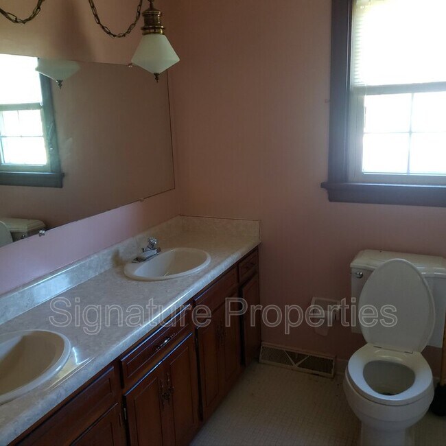 Building Photo - 7285 Beulah Church Rd