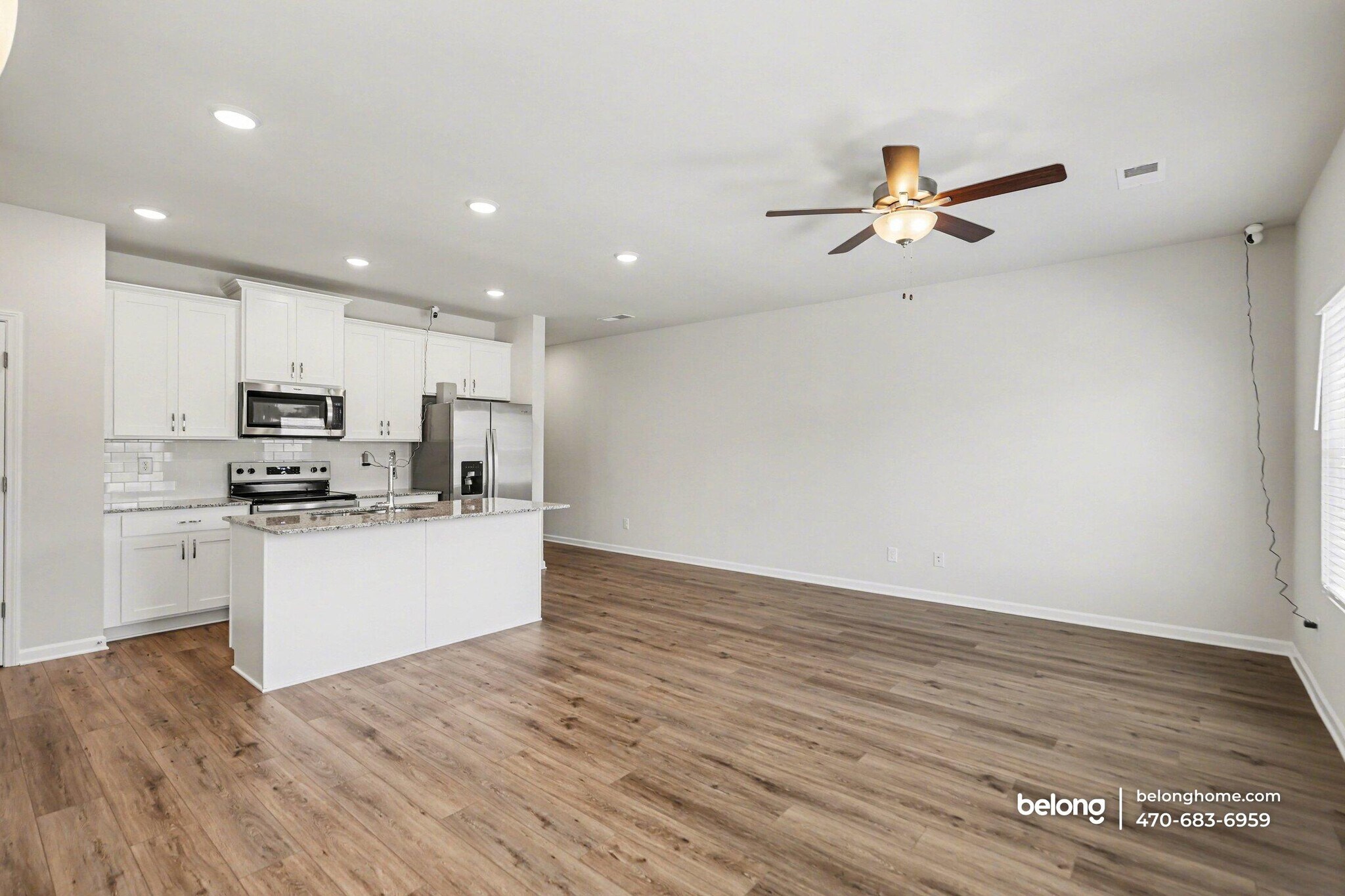 Building Photo - 6386 Sundowner Pl