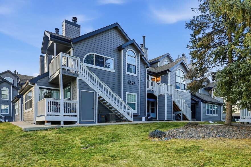 Building Photo - 8327 S Upham Way