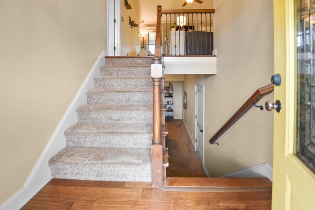 Building Photo - Pet Friendly Four Bedroom with Basement in...