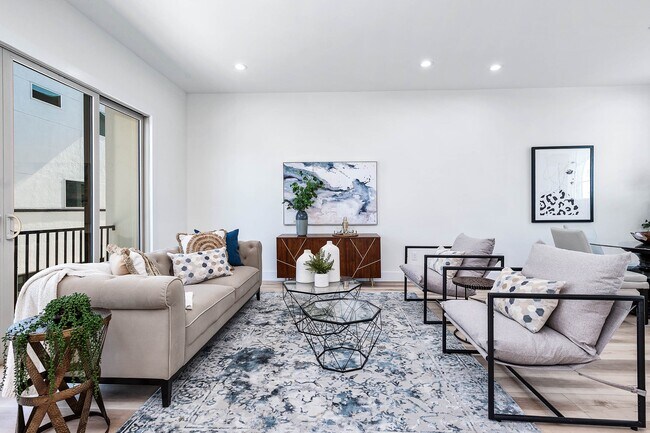 Building Photo - 3201 St Emanuel St