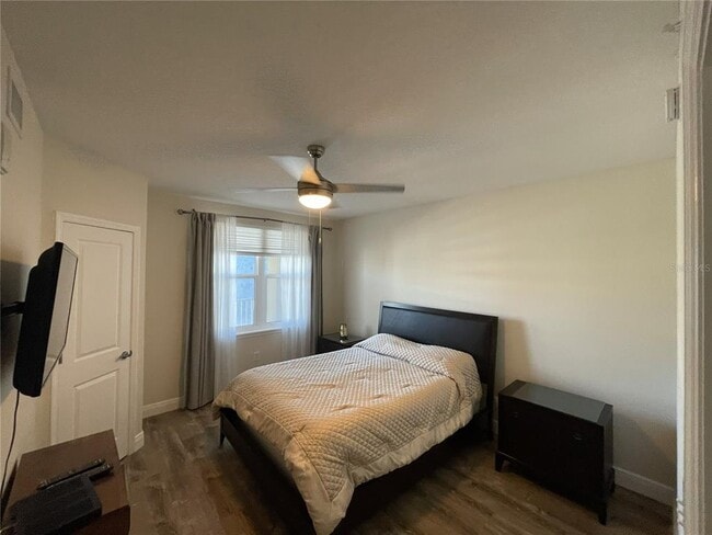 Building Photo - 960 Starkey Rd