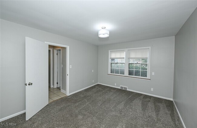 Building Photo - 19226 Winslow Rd