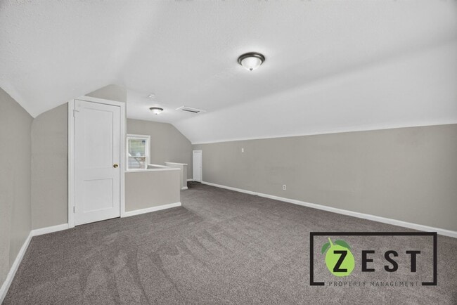 Building Photo - Charming 3 Bedroom home in Detroit Thursday August 6, 2026 @ 7:15p-7:45p