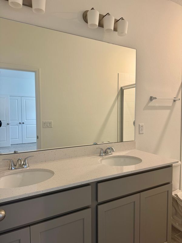 Building Photo - 879 Shumard Wy