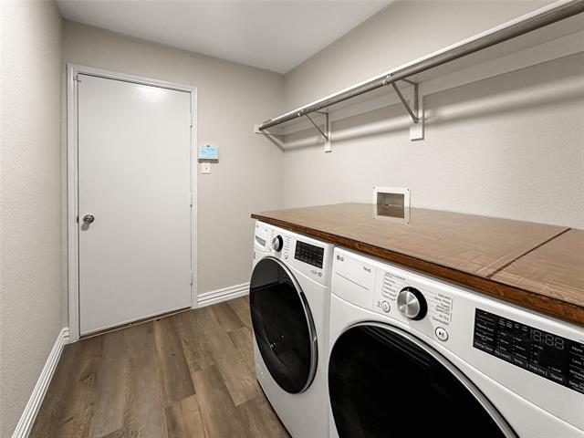Building Photo - 545 Edgeview Dr