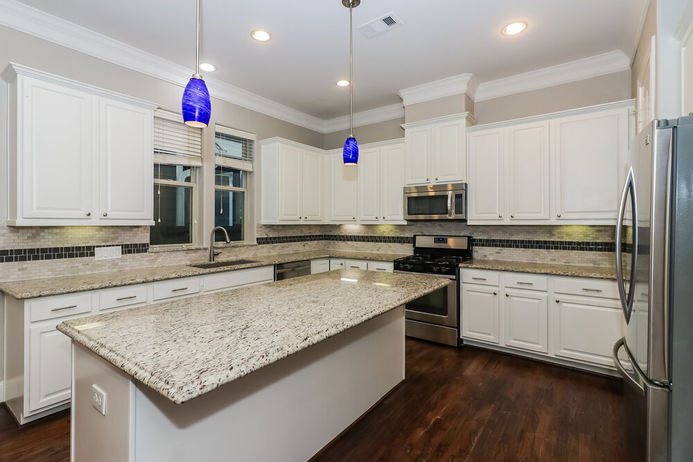 Building Photo - 8724 Kempwood Dr