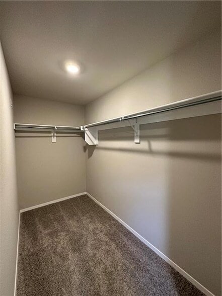 Building Photo - 6801 SW Chestnut Hill Rd