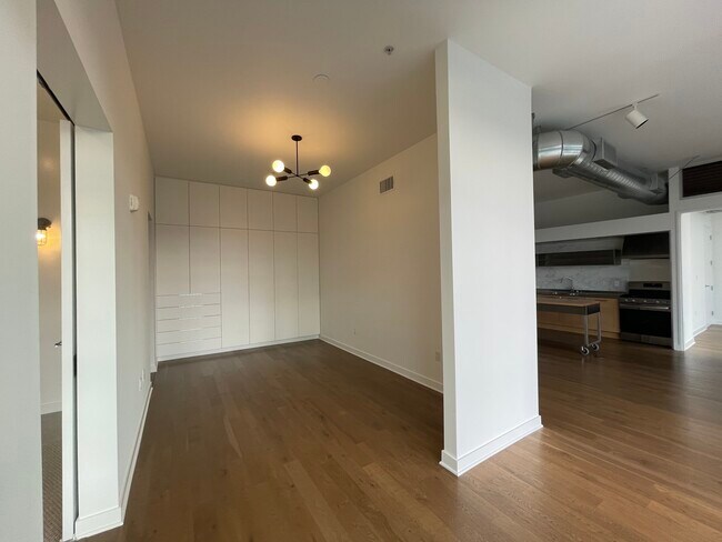 Primary bedroom - 4080 Glencoe Ave