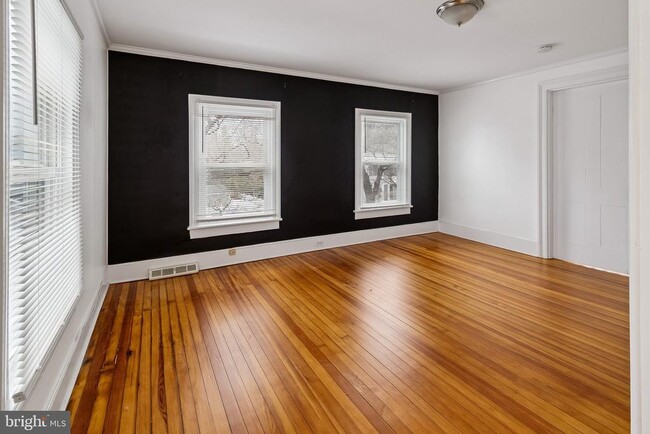 Building Photo - 12 Station Rd