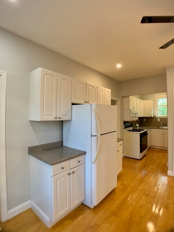 Building Photo - 30 Forbes St