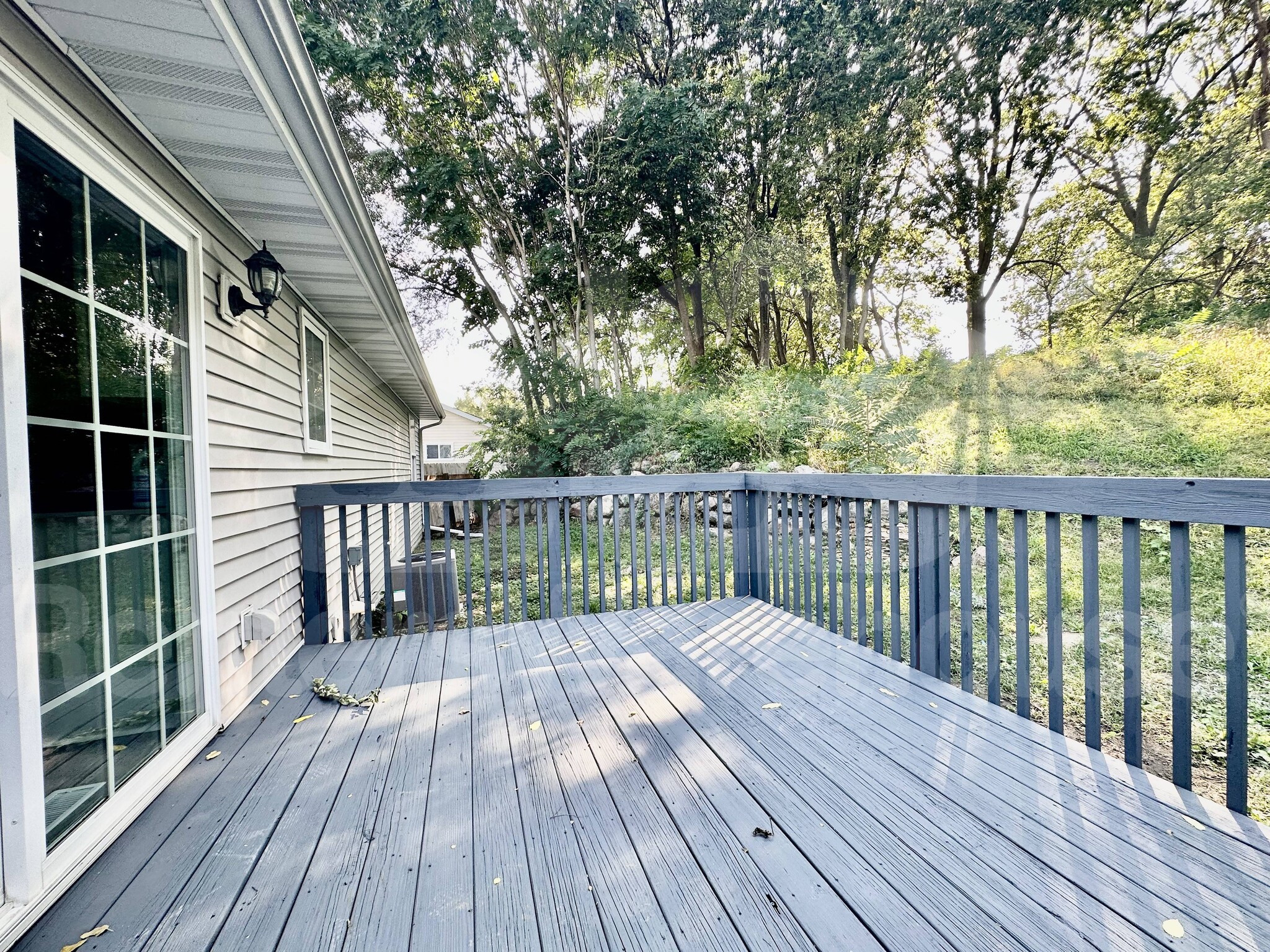 Building Photo - 2144 SE 6th St