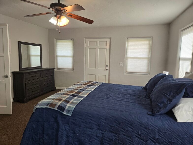 Main Bedroom has separate entry - 7219 Mohawk St