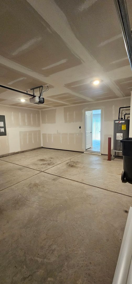 Building Photo - Luxury Meets Privacy in This 4-Bedroom Cul...
