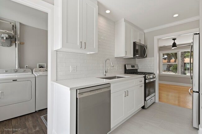 Building Photo - 8331 W Gunnison St