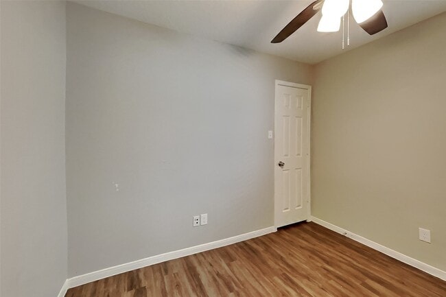 Building Photo - 16716 Foursquare Dr