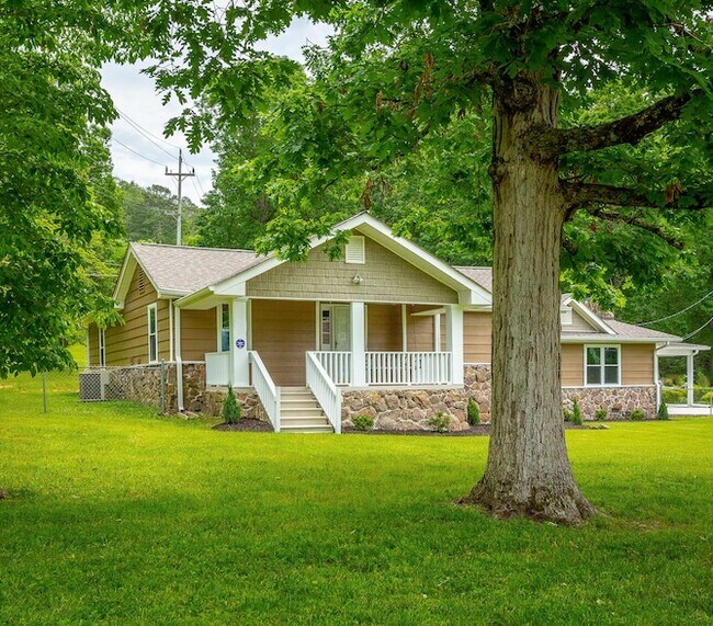 Building Photo - 2134 Morris Hill Rd