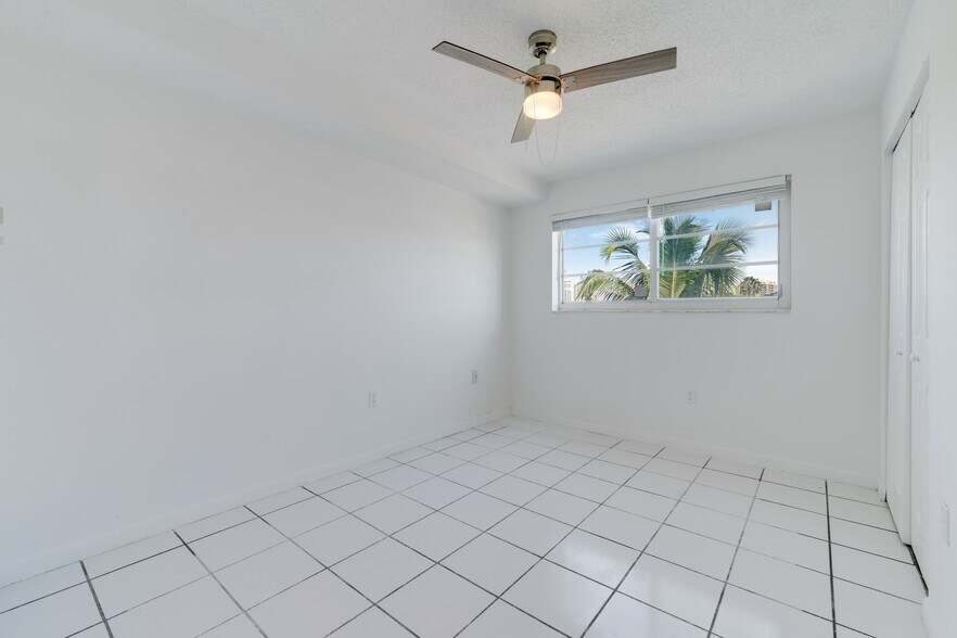 Building Photo - 1428 Euclid Ave