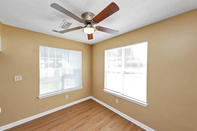 Building Photo - 1260 Crestridge Ln