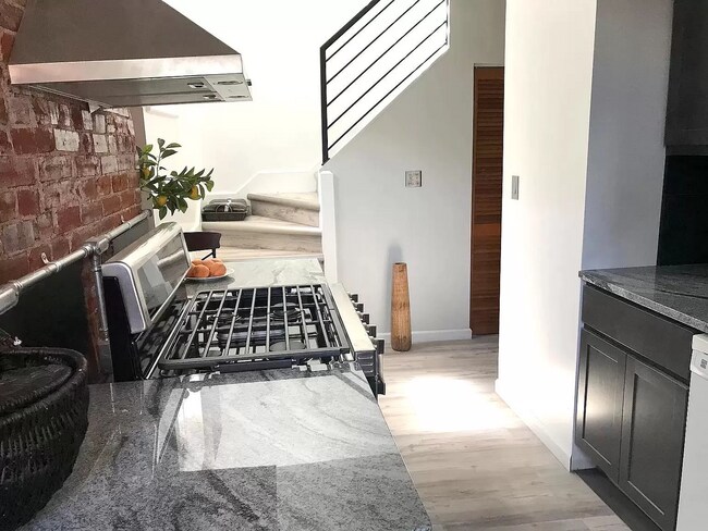 Building Photo - 4529 Arco Ave