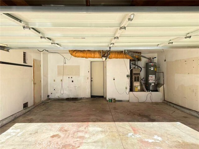 Building Photo - 15442 Ficus St