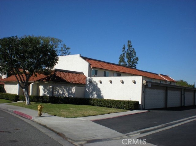 Building Photo - 4761 Guadalajara Way