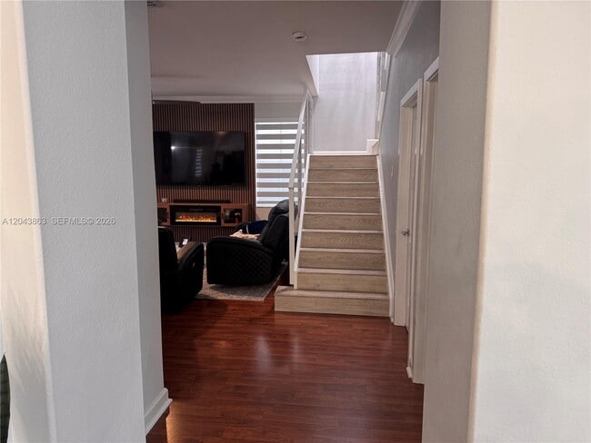 Building Photo - 15376 SW 13th Terrace