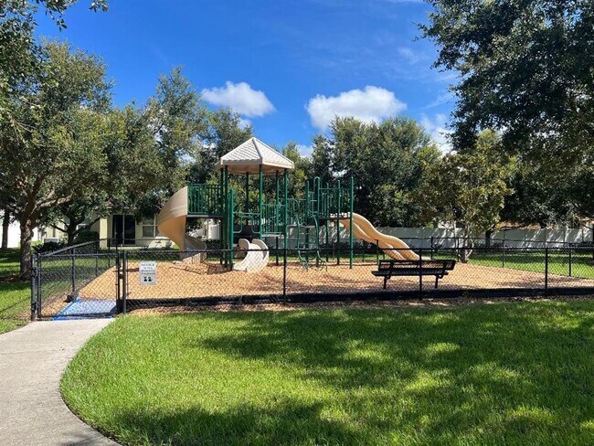 Building Photo - 7514 Forest Mere Dr