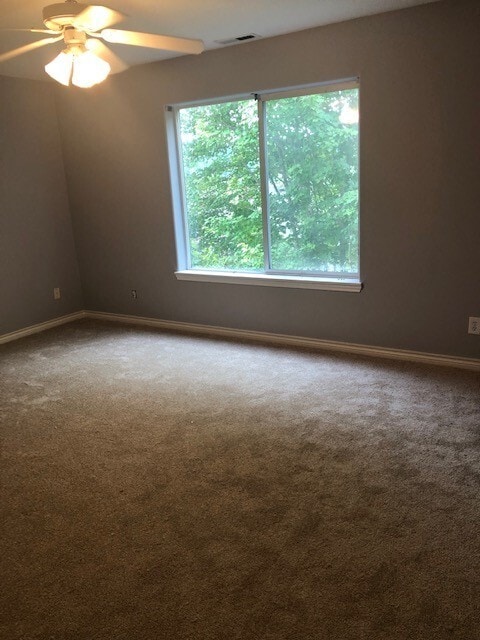 Building Photo - 16130 SW Loon Dr