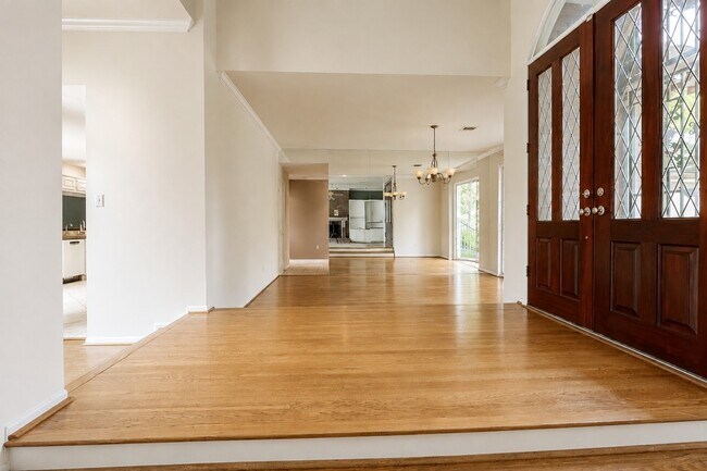 Building Photo - 13103 Rincon Dr