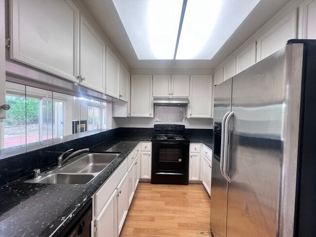 Building Photo - Two Story 3 Bed/Bath Single Family Home In Milpitas, Ca. For Rent!!! $500 OFF FRIST MONTHS RENT!