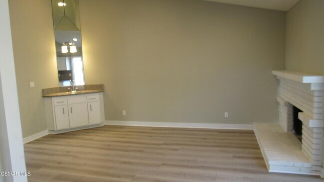 Building Photo - 1331 Casmalia Ct