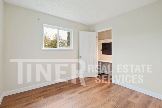 Building Photo - 3960 Annabelle Ave