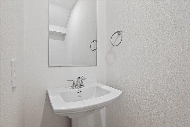 Building Photo - 3238 Kindred Wy