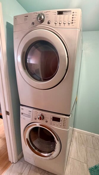 Building Photo - 5419 Silva Ave