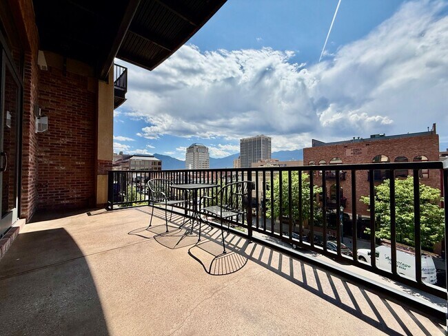 Building Photo - Luxury Studio in the Heart of Downtown Colorado Springs – All utilities included-Premium Living w...