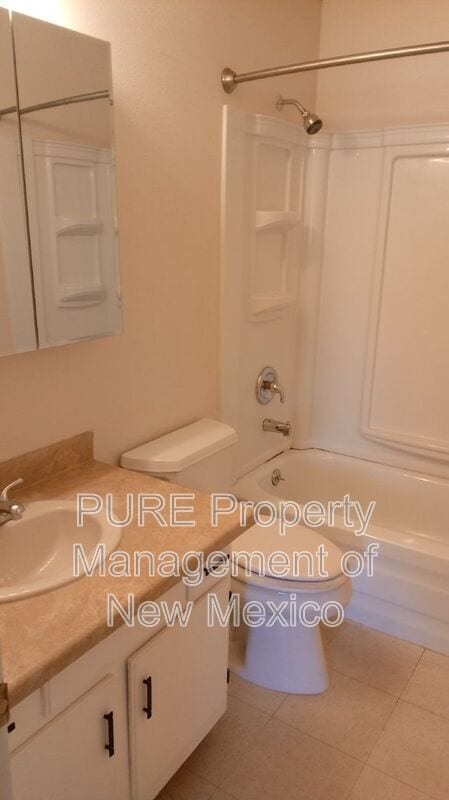 Building Photo - 2814 Parque De Oeste Dr