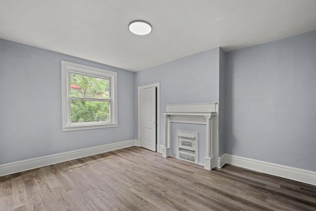 Building Photo - 138 Linnview Ave