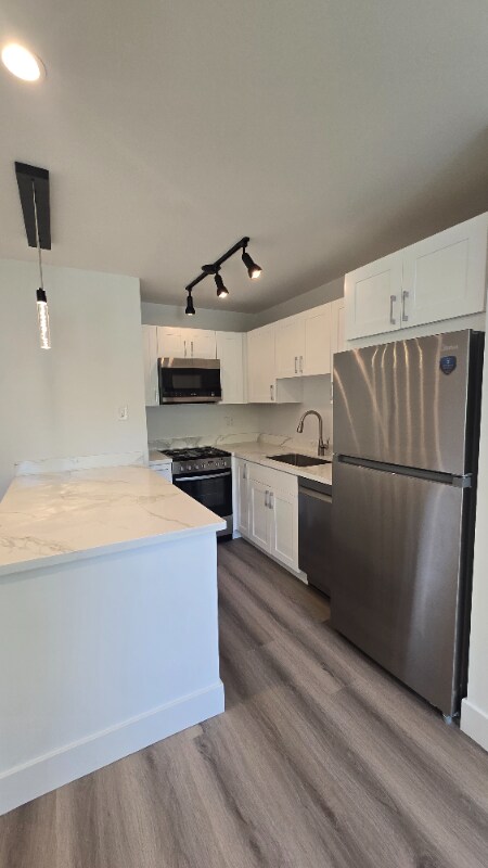 Building Photo - 140 Montecito Ave