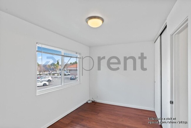 Building Photo - 797 Memorial Way