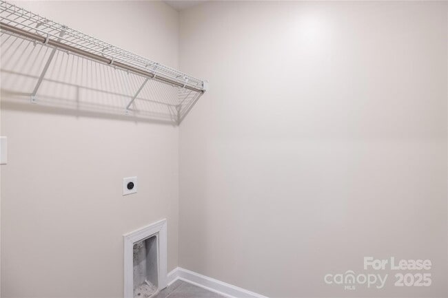 Building Photo - 2117 Morgan Hls Dr