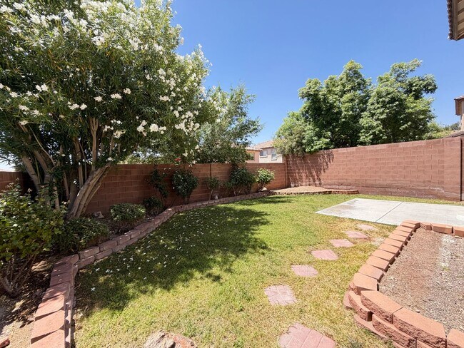 Building Photo - 11249 Salentino Ave