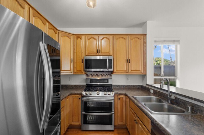Building Photo - Pet-Friendly 3BR | 2.5BA Kapolei Home with 2-Car Garage