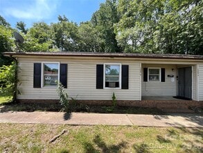 Building Photo - 1380 Fairley Ave