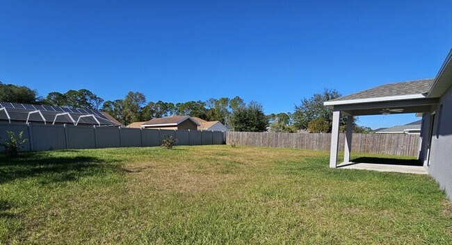 Building Photo - 10 Russman Ln