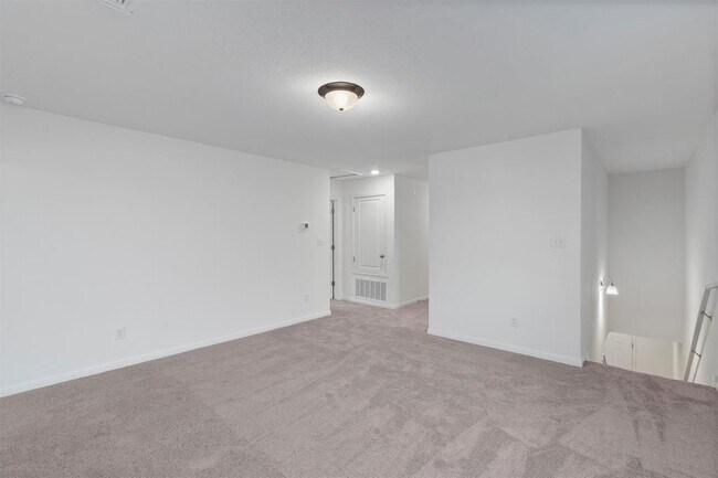 Building Photo - 112 Pronghorn St