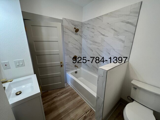 Building Photo - 610 N Stockton Ave