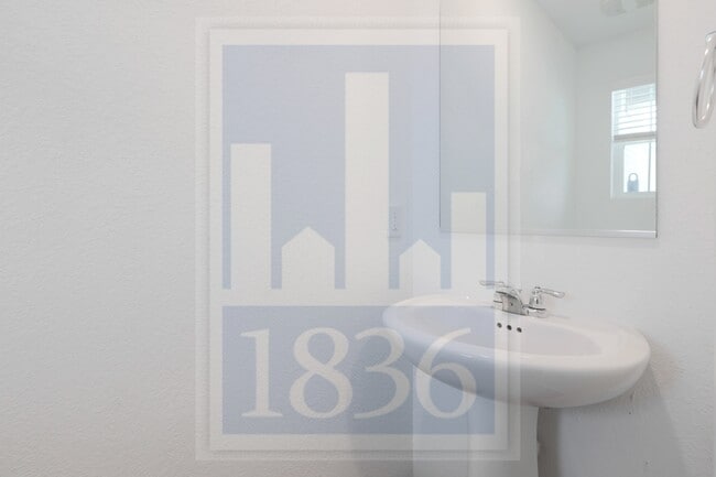 Building Photo - 7212 Sparkling Light Dr